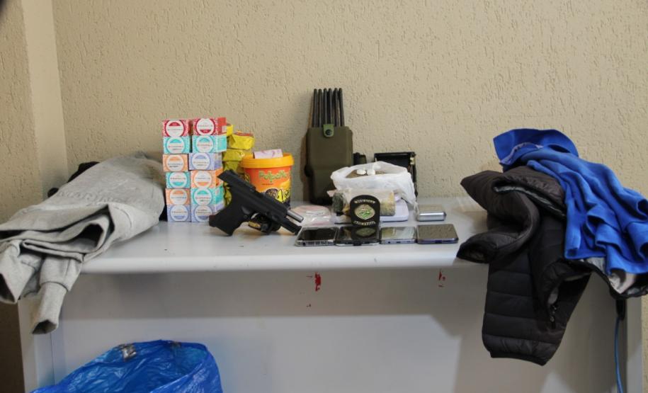 Em menos de 18 horas, Polícia Militar prende grupo por roubo à farmácia e suspeito de abuso sexual