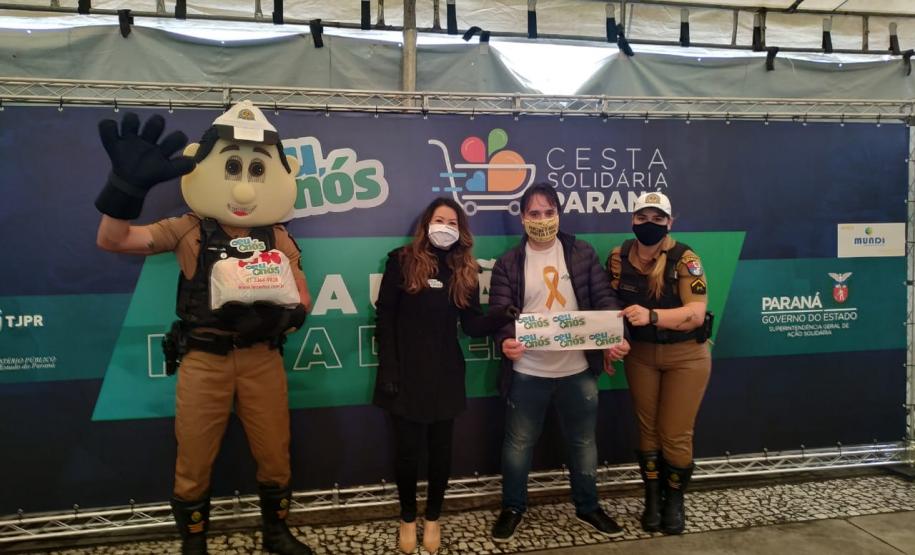 Polícia Militar e Corpo de Bombeiros participam da campanha Cesta Solidária do Governo do estado
