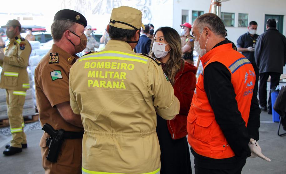 Polícia Militar e Corpo de Bombeiros participam da campanha Cesta Solidária do Governo do estado