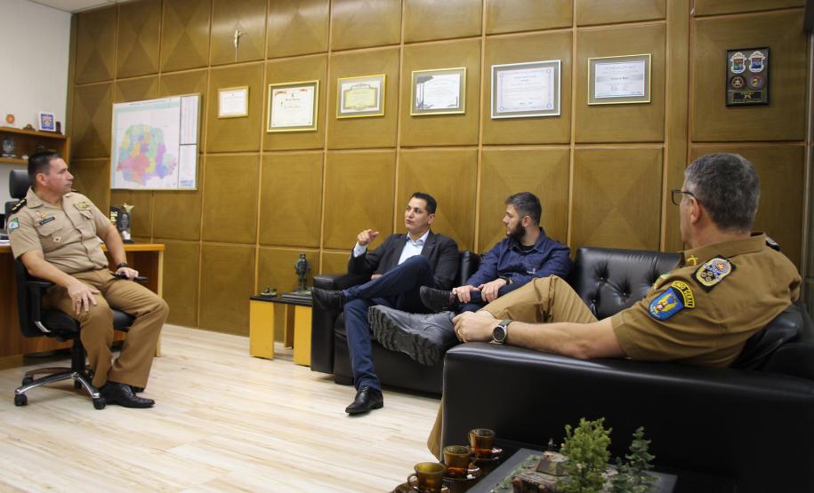 Grupo Boticário doa 2,5 mil unidades de álcool gel para a Polícia Militar