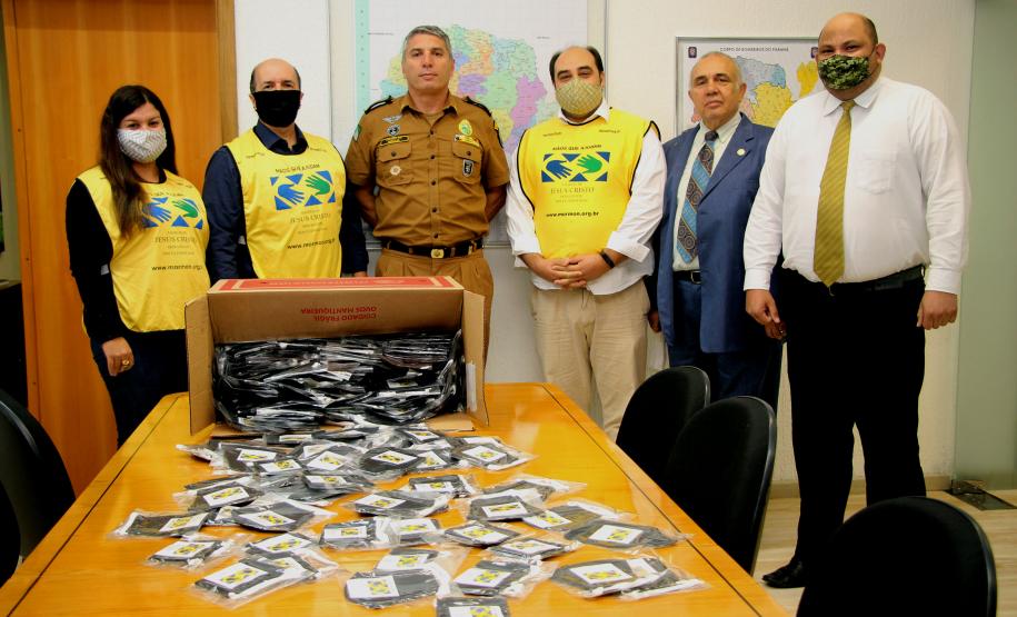 Comandante-Geral da PM recebe doação de 500 máscaras para serem distribuídas à tropa
