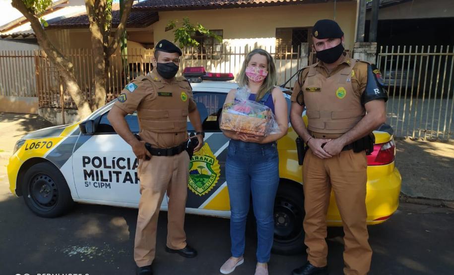 Unidade da PM de Cianorte (PR) homenageia policiais e mães da unidade com cestas de café da manhã