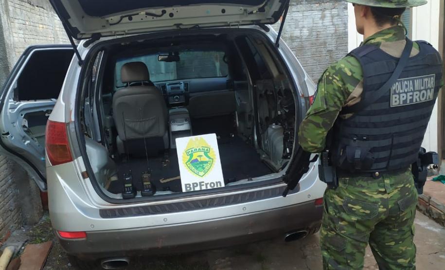 BPFron encaminha adolescentes e apreende carro equipado para o contrabando no Oeste do estado