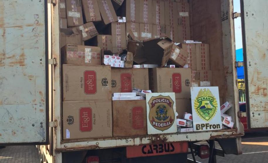 BPFron apreende R$ 3,5 milhões em cigarros contrabandeados em Guaíra (PR)