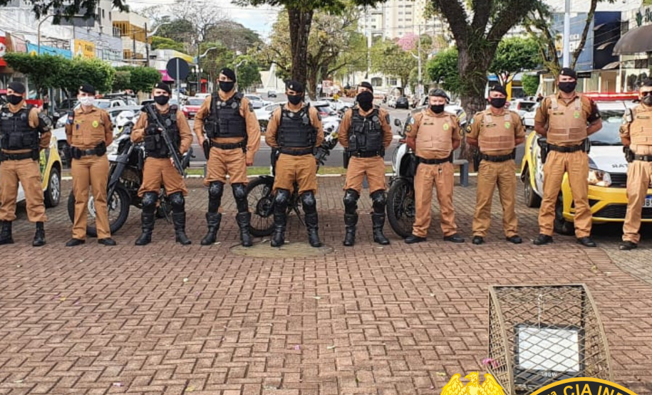 PM prende dois homens e apreende 119 pedras de crack e arma de fogo no Noroeste do estado