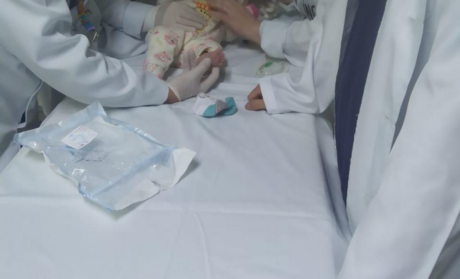 Equipe ROTAM desafoga bebê engasgado a caminho do hospital em Curitiba