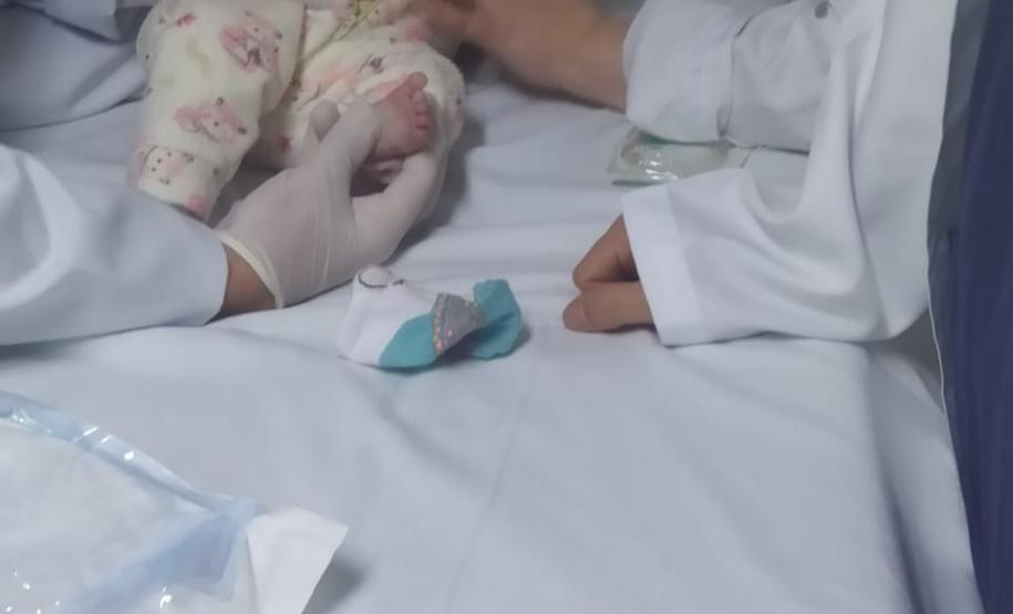 Equipe ROTAM desafoga bebê engasgado a caminho do hospital em Curitiba