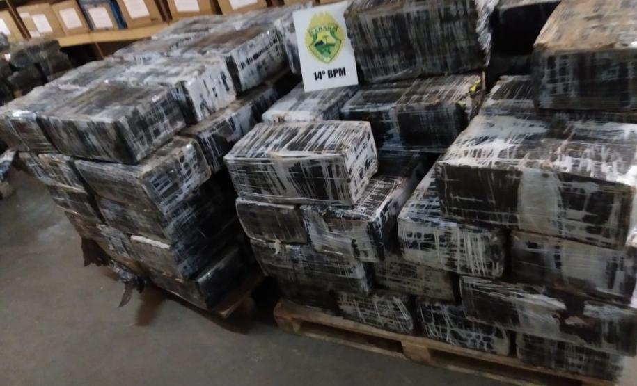Policiais militares de Itaipulândia (PR) apreendem mais de 1,4 tonelada de maconha às margens do Lago Itaipu