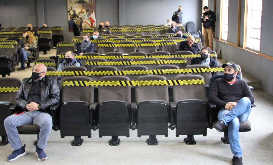 Comerciantes da Capital participam de palestra da PM sobre medidas de segurança para evitar crimes