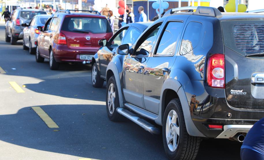 Colégio da PM arrecada 1,5 tonelada de alimentos em Drive Thru Solidário na Capital do estado