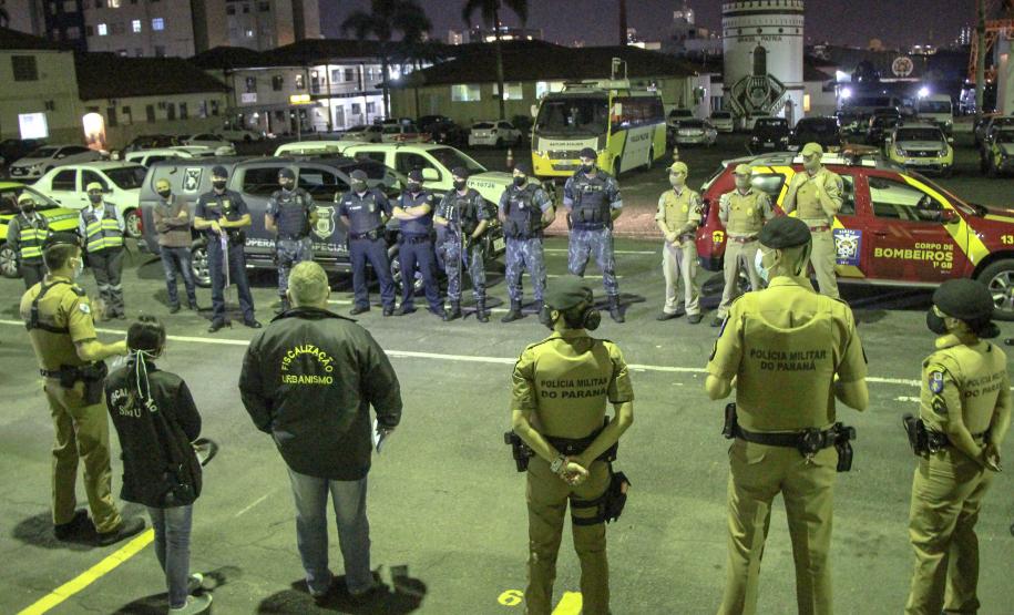 AIFU intensifica fiscalização e fecha dois bares que estavam com aglomeração de pessoas na Capital