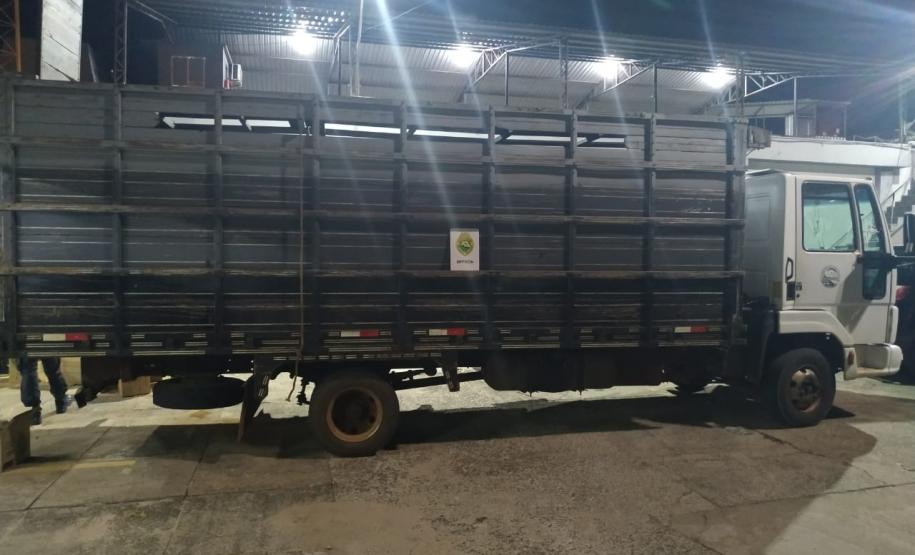 BPFron encontra mais de meia tonelada de maconha em carga de esterco no Noroeste do estado