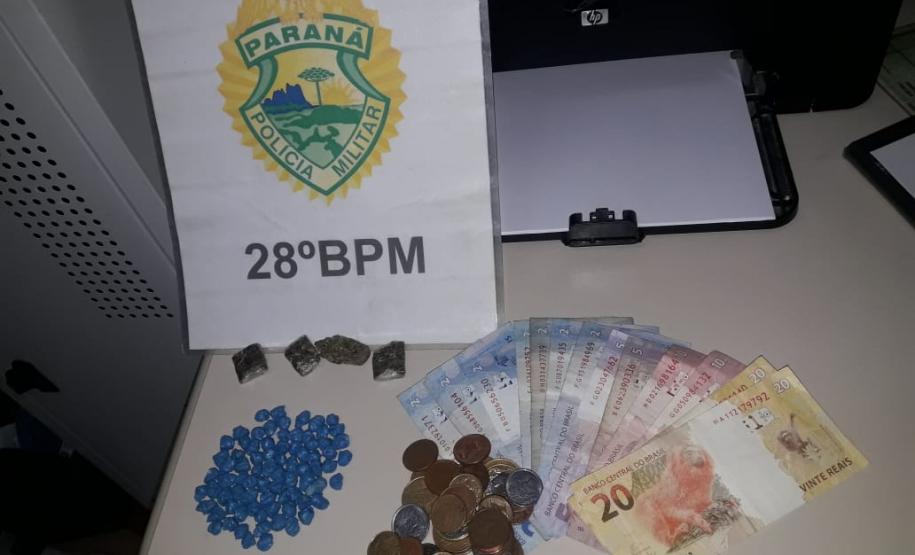 No Sudeste do estado, PM apreende 33 porções de drogas e uma arma de fogo em situações distintas