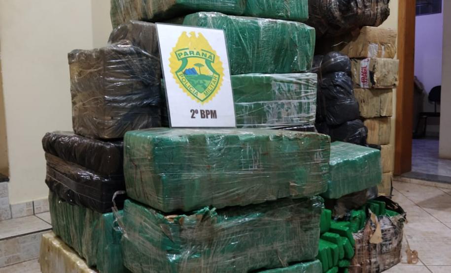 Mais de uma tonelada de maconha é apreendida em Santo Antônio da Platina (PR)