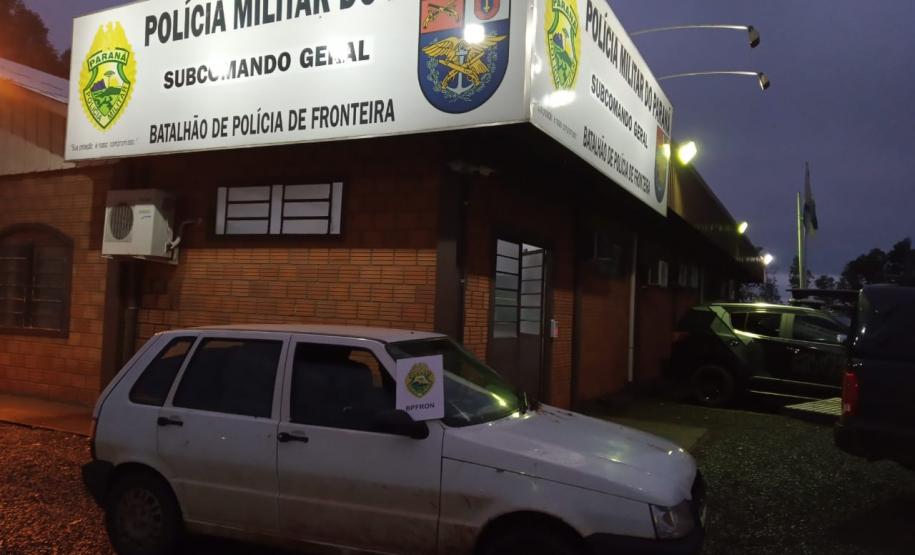 BPFron apreende 40 mil pacotes de cigarros e 98 caixas de vinhos contrabandeados no Oeste do estado