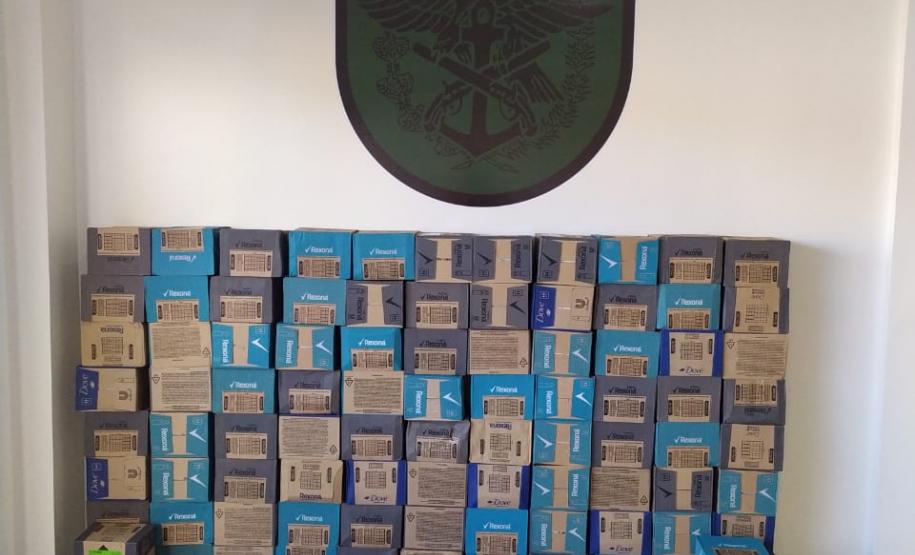 Em situações distintas, BPFron apreende garrafas de vinho, de azeite de oliva e desodorantes contrabandeados no Sudoeste do estado
