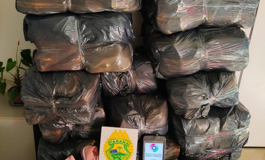 Em situações distintas, BPFron apreende 20 mil pacotes de cigarros e 22 volumes de contrabando no Oeste do estado