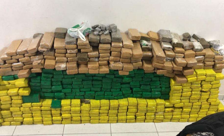 Quase meia tonelada de maconha é encontrada pelo BOPE em Fazenda Rio Grande, na RMC