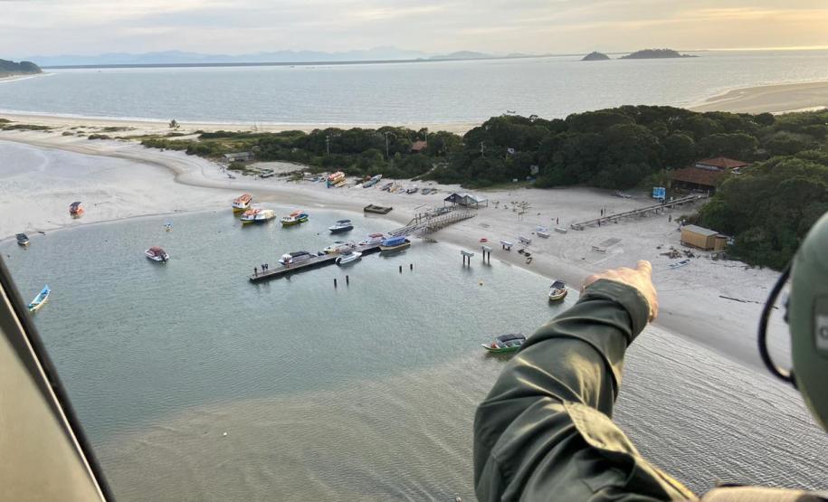 Reforço da presença da PM na Ilha do Mel inibe tráfico de drogas e invasão de áreas de proteção ambiental