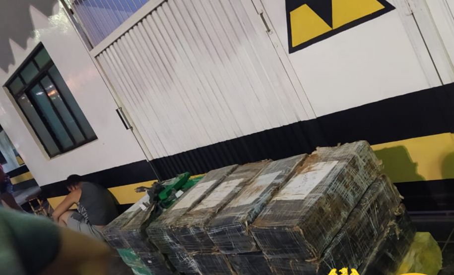 Carreta com uma tonelada de maconha é apreendida no Noroeste do estado em ação conjunta da PM e Polícia Civil