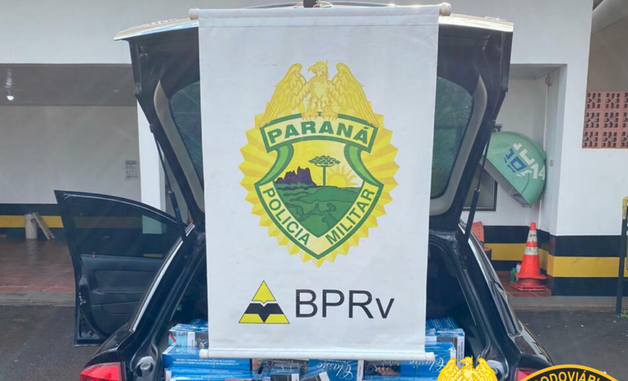 Homem abandona veículo com 15 caixas de cigarros contrabandeados em Cruzeiro do Oeste