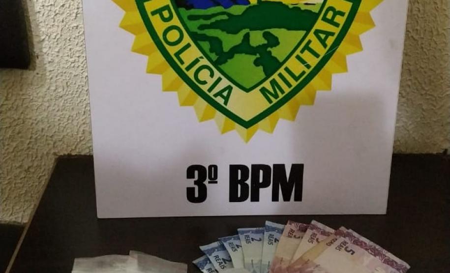 Oito armas são apreendidas e três foragidos da justiça encaminhados pela PM durante o fim de semana