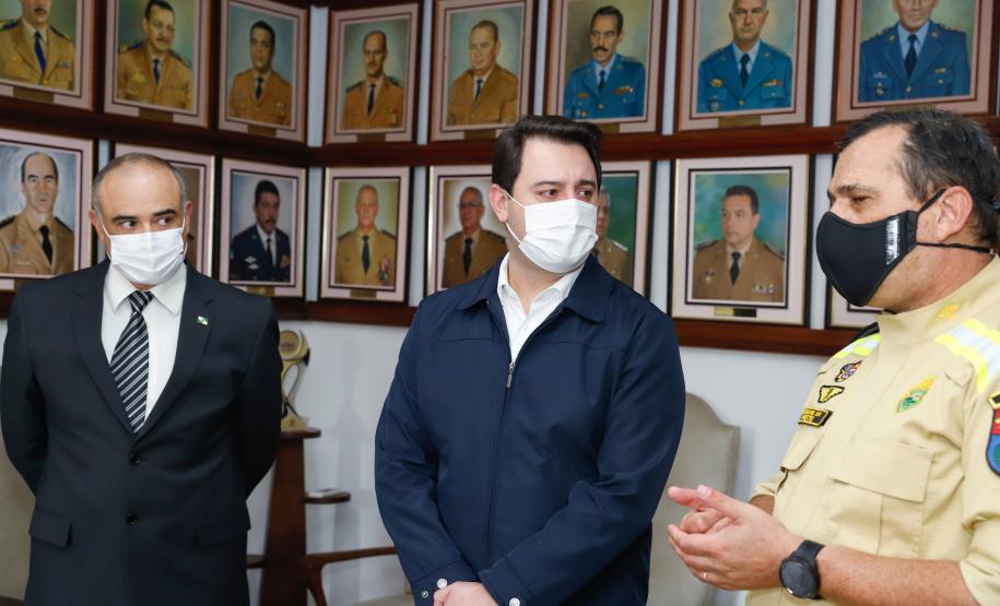 Governador agradece trabalho dos bombeiros do Paraná