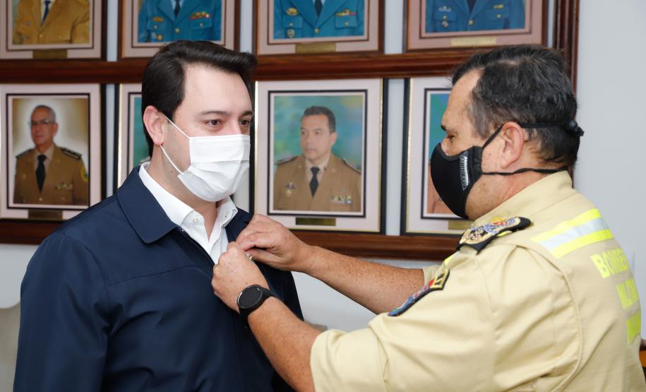 Governador agradece trabalho dos bombeiros do Paraná