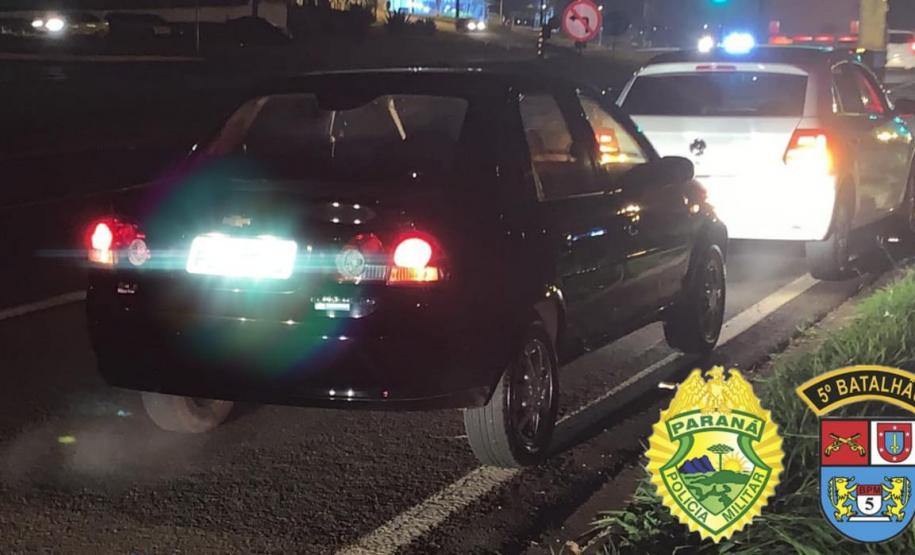 Ação conjunta apreende dois carros e mais de 120 celulares contrabandeados, em Cambé (PR)