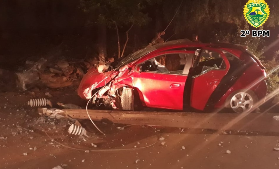 Homem causa acidente ao tentar fugir da PM e acaba preso em Wenceslau Braz (PR)