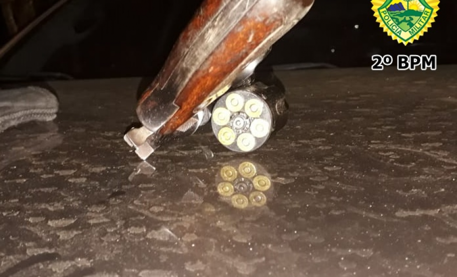 Homem causa acidente ao tentar fugir da PM e acaba preso em Wenceslau Braz (PR)