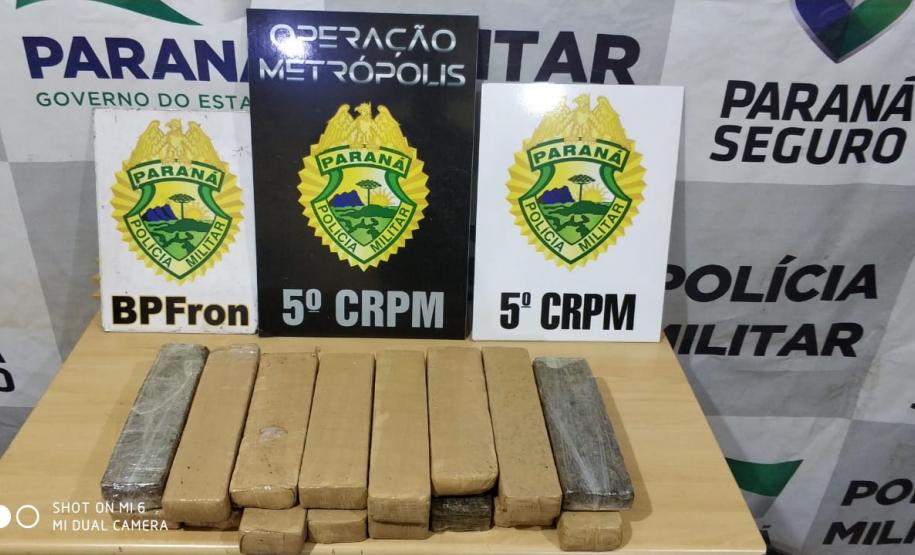 Com a Operação Metrópolis, 5º Comando Regional apreende mais de 360 quilos de maconha e recupera moto furtada
