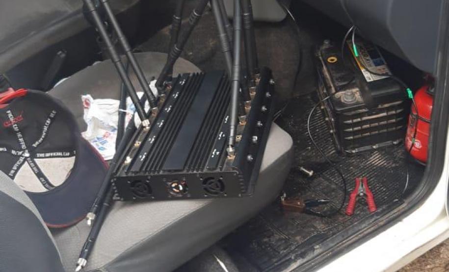 Na CIC, PM recupera carro carregado com carga de cigarros roubados horas antes no Fanny