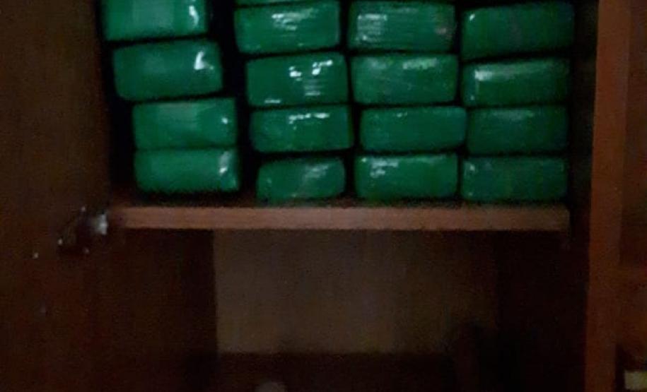 Mais de 124 quilos de drogas são apreendidos pela PM em Francisco Beltrão (PR)