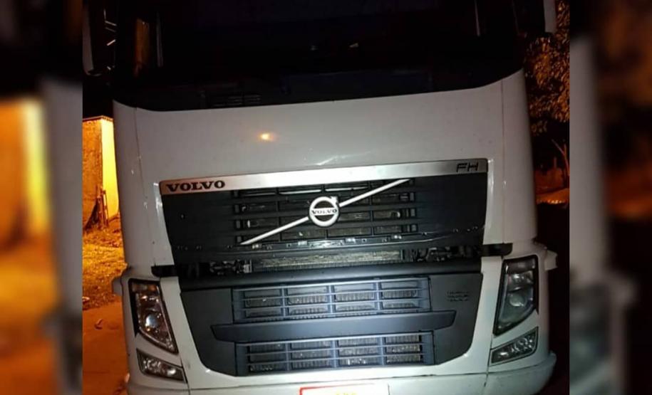 No Oeste do estado, PM apreende carga de cigarros contrabandeados avaliada em mais de 2,5 milhões