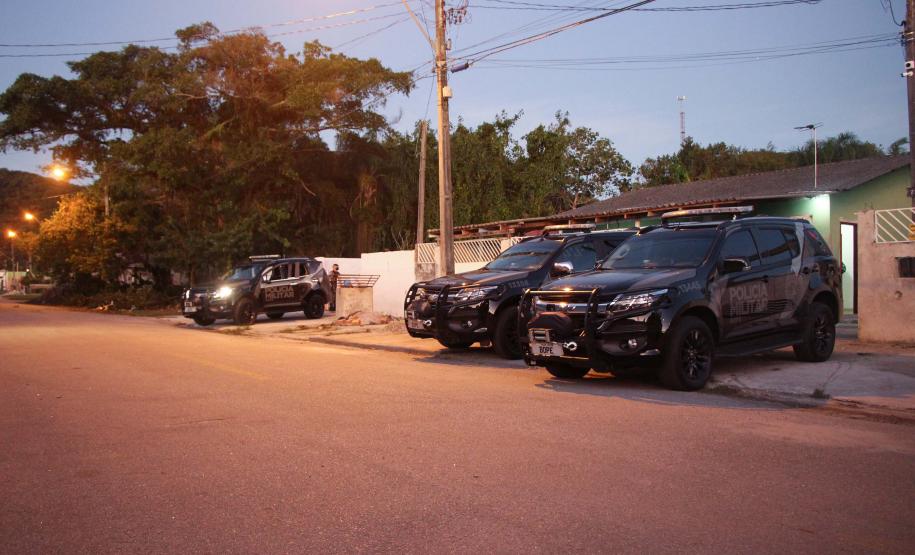 PM prende quatro pessoas envolvidas com tráfico de drogas no Litoral durante Operação Ankle