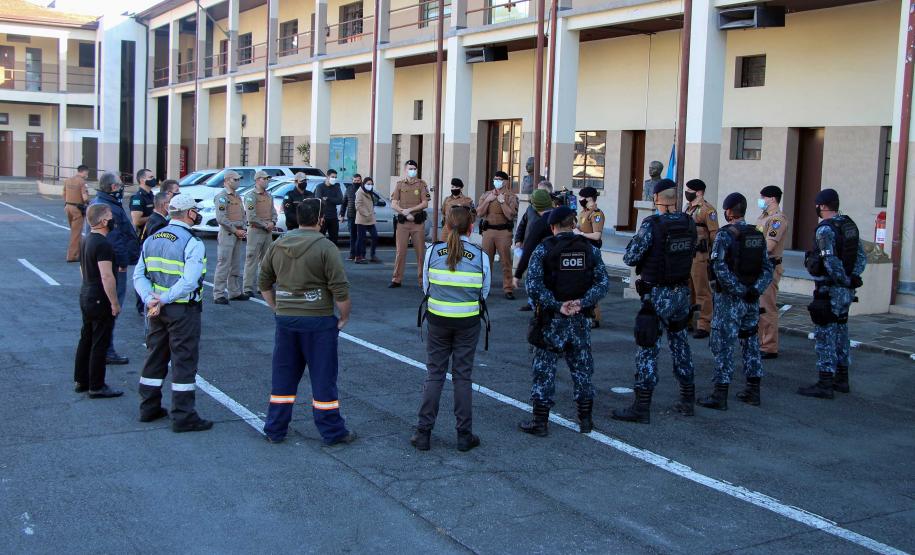 Operação fecha comércio e apreende contrabando em Curitiba
