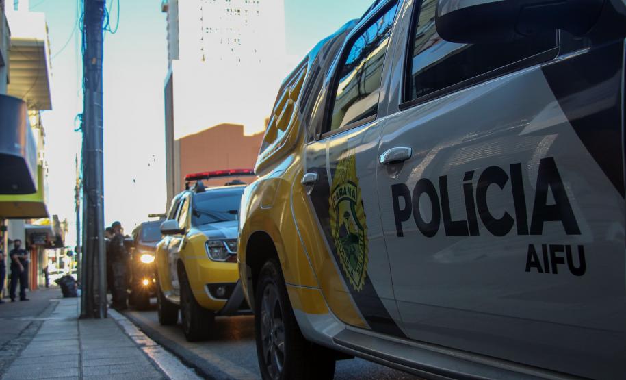 Operação fecha comércio e apreende contrabando em Curitiba