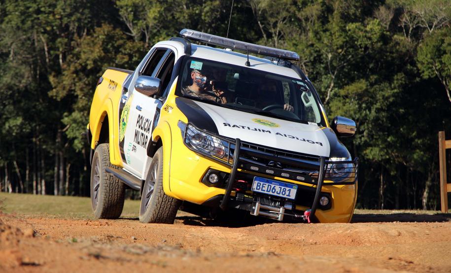 BPRv promove treinamento em caminhonete 4x4 para policiais militares e agentes de trânsito em Quatro Barras, na RMC