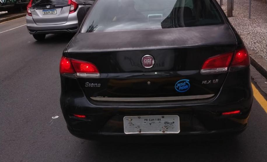 BPTran apreende carro com quase R$ 200 mil em pendências administrativas em Curitiba