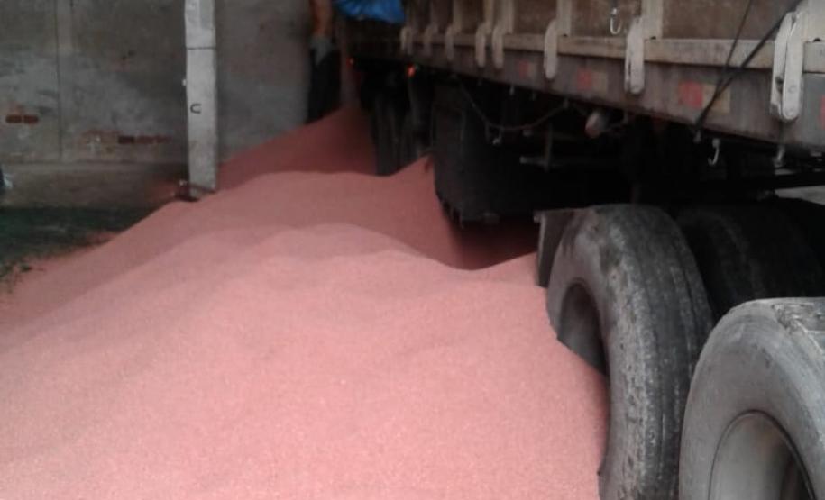 PM prende três ao recuperar carga e caminhão em Paranaguá, no Litoral do estado