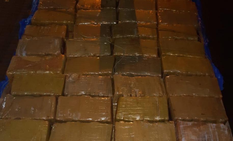 BPFron apreende 4,9 toneladas de maconha em duas abordagens no Oeste do estado