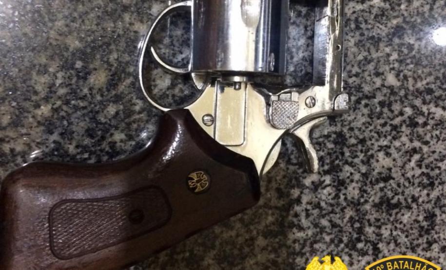 PM apreende adolescentes que roubaram casa e libertam casal refém em Guaíra (PR), no Oeste do estado