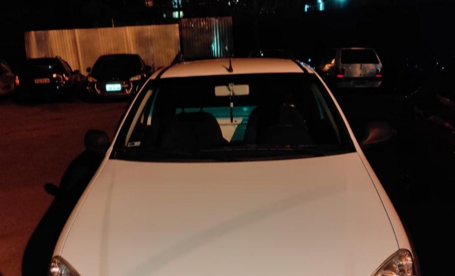 PM apreende drogas e recupera carro roubado na CIC, em Curitiba