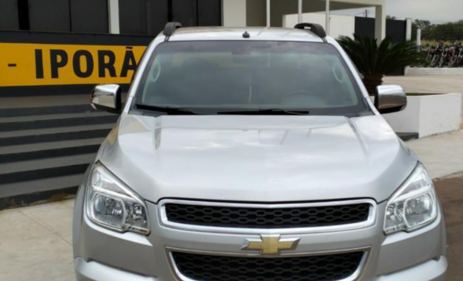 BPRv apreende caminhão carregado com 120 caixas de cigarros contrabandeados e um veículo com placas adulteradas no Noroeste do estado