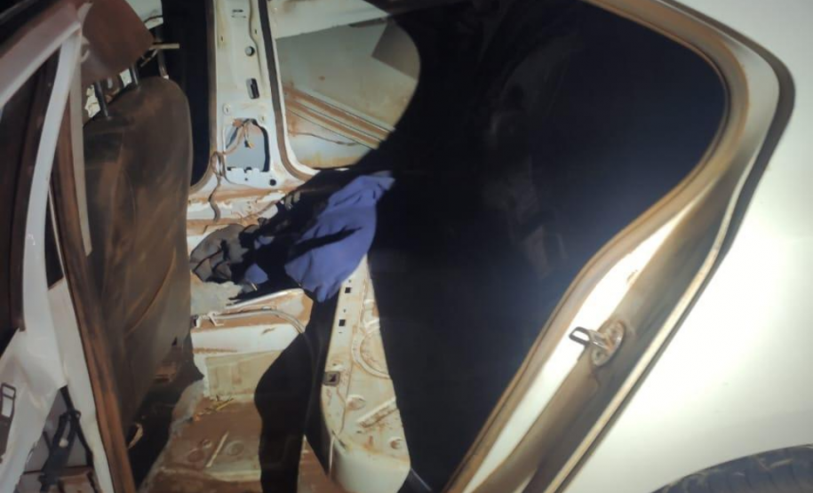 Policiais rodoviários apreendem carro preparado para o transporte de drogas no Noroeste do estado