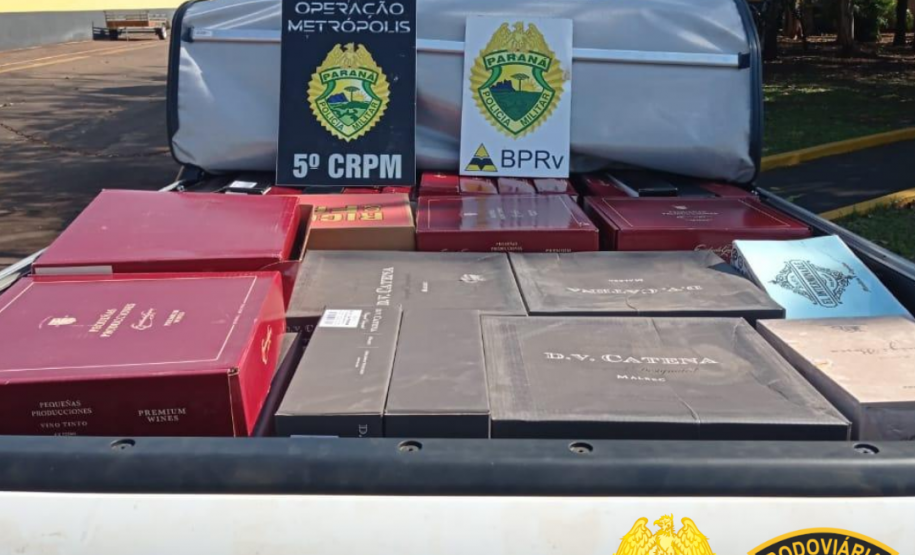 Vinhos contrabandeados são apreendidos pelo BPRv em Assis Chateaubriand (PR)