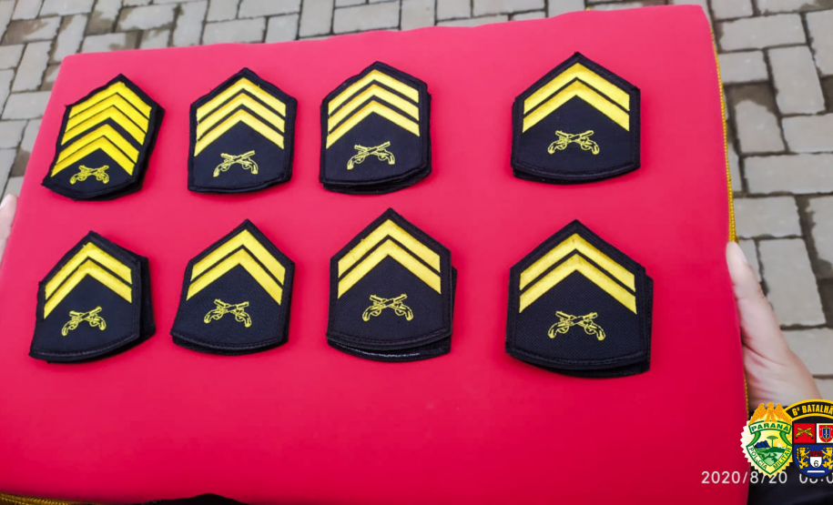 Praças promovidos na região de Cascavel recebem novas divisas de seus comandantes