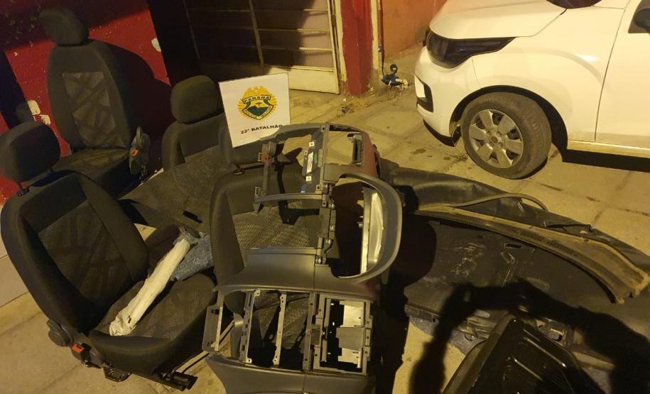 Rastreador de carro furtado leva policiais militares a local do esconderijo em Colombo (PR), na RMC