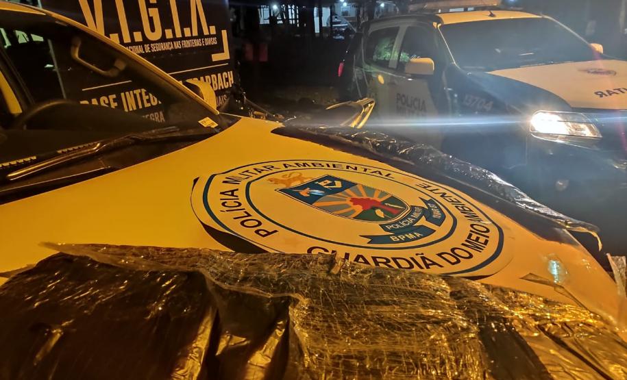 Mulher tenta passar balsa com mais de sete quilos de haxixe e acaba presa pela Polícia Ambiental em Querência do Norte (PR)